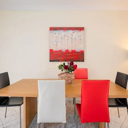 Anastasios Вилла *