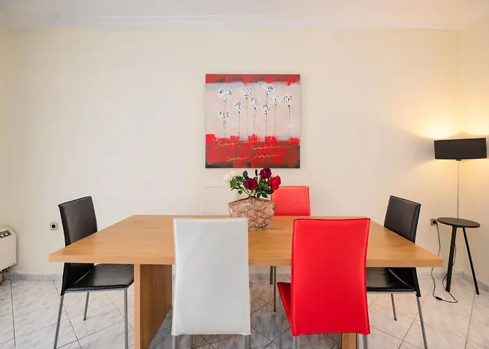 Anastasios Вилла *